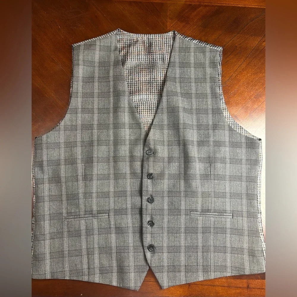 Vercini Classic Gray Checkered Men's Vest size 60